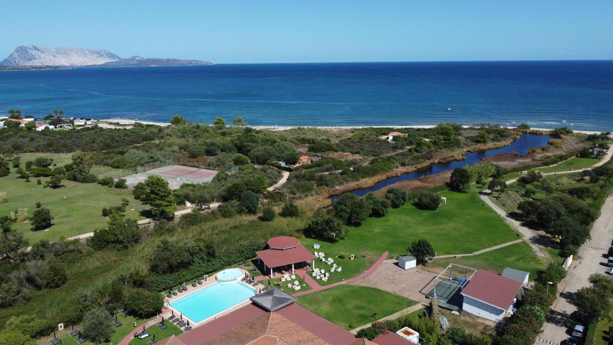 Li Suari Club Village Сан-Теодоро Екстер'єр фото